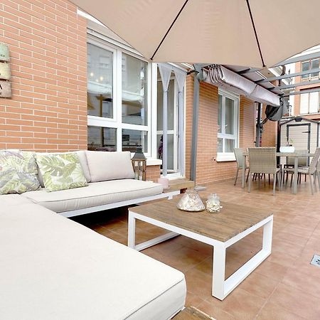 Apartamento Con Gran Terraza En El Centro Apartment กาสโตร-อูร์เดียเลส ภายนอก รูปภาพ