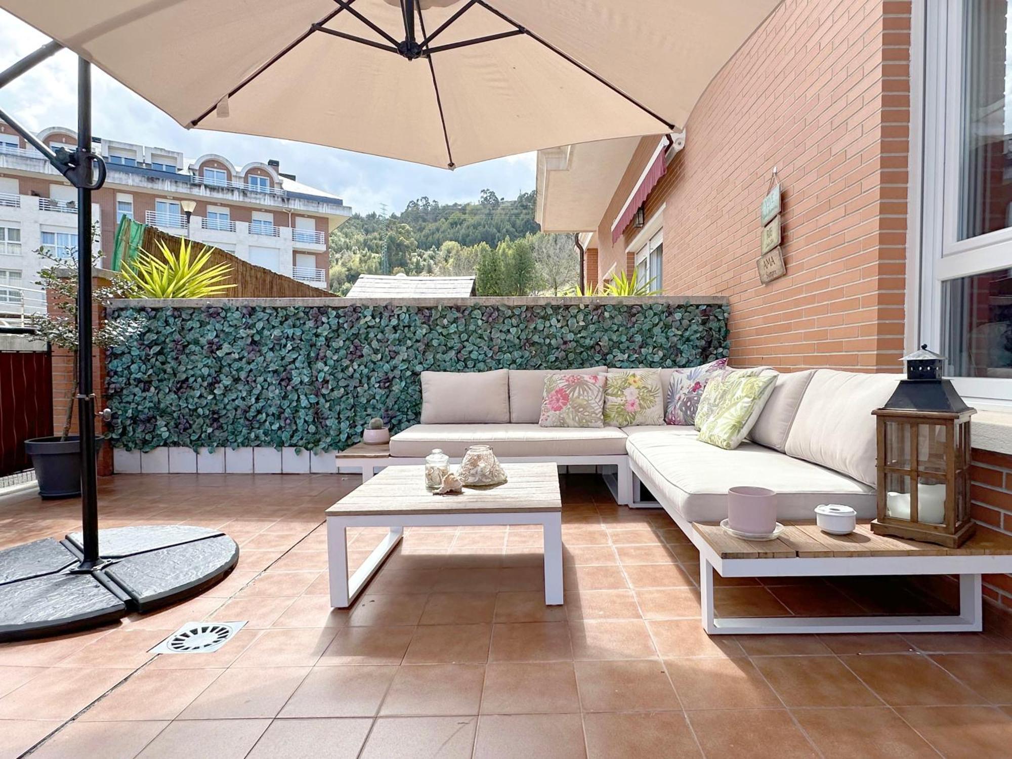 Apartamento Con Gran Terraza En El Centro Apartment กาสโตร-อูร์เดียเลส ภายนอก รูปภาพ