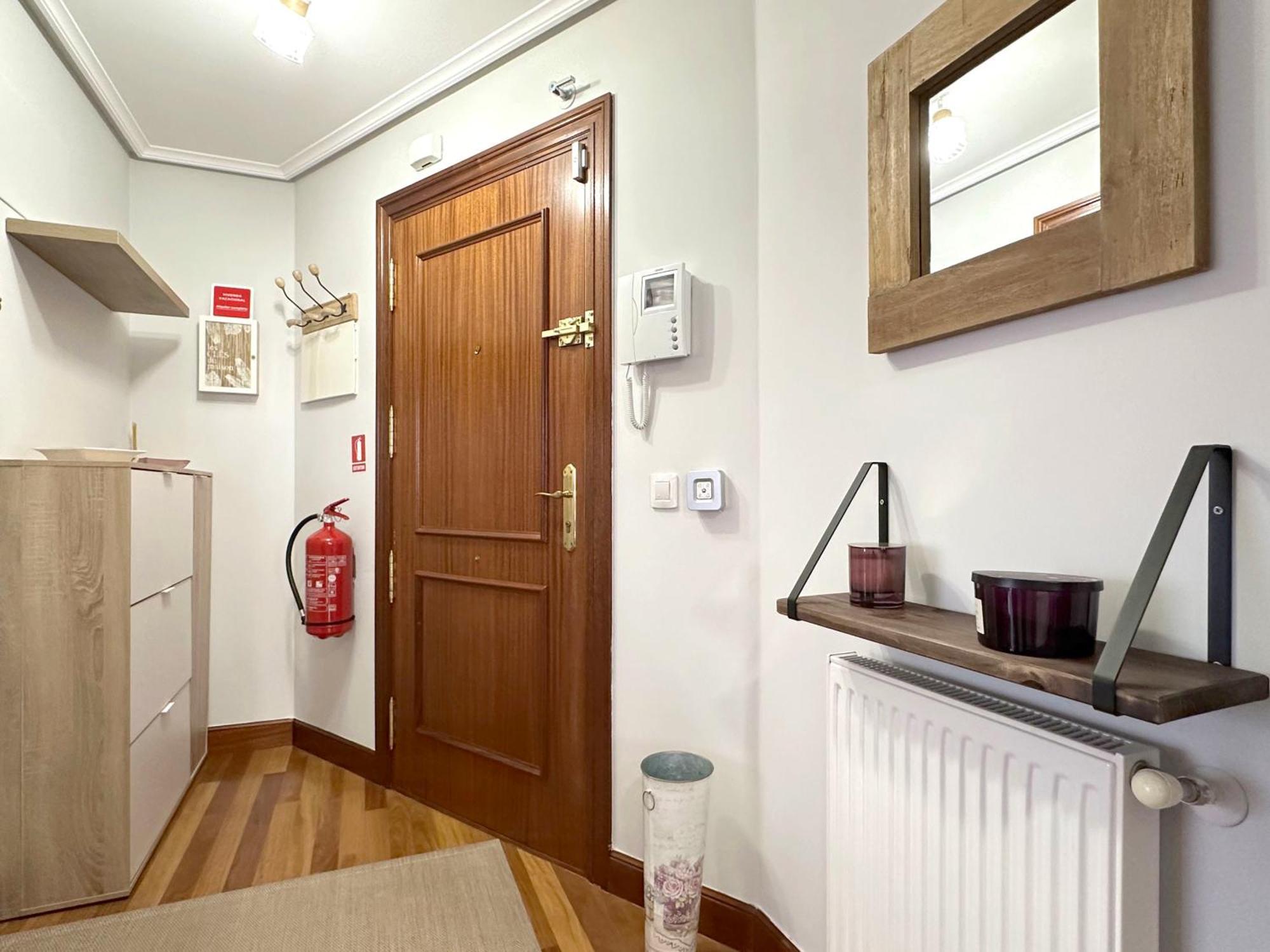 Apartamento Con Gran Terraza En El Centro Apartment กาสโตร-อูร์เดียเลส ภายนอก รูปภาพ